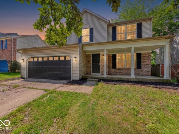 2042 Thousand Oaks Boulevard , Indianapolis, IN 46214