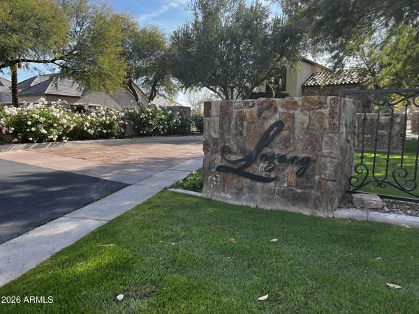 3215 E HALIFAX Circle, Unit 8, Mesa, AZ 85213
