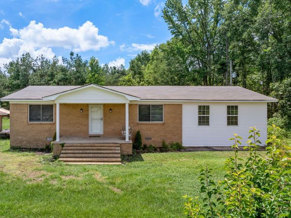 33 Jefferson St., Burnsville, MS 38833