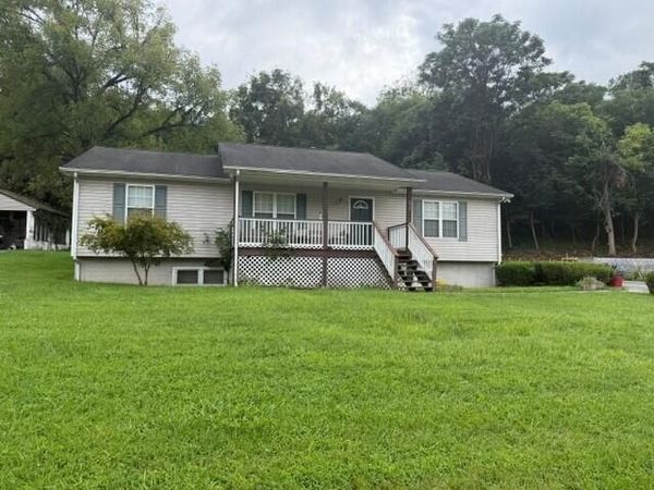 313 Franklin AVE , Vinton, VA 24179