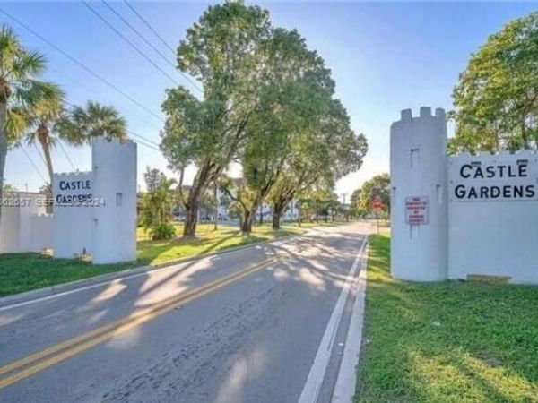 2251 NW 48th Terrace, Lauderhill, FL 33313
