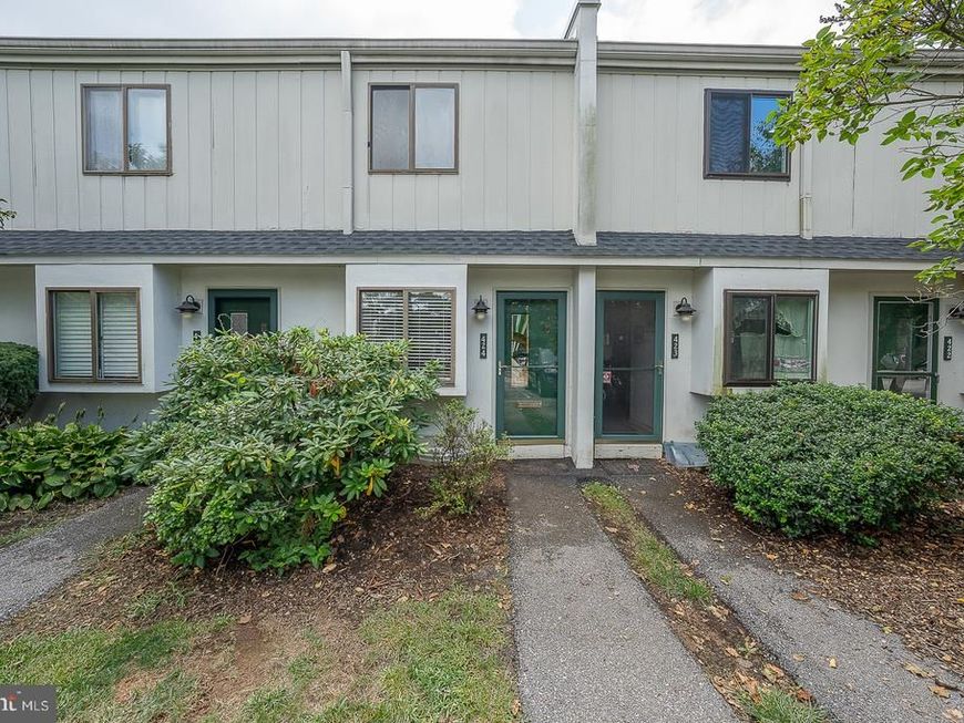 424 Summit House , Unit 424, West Chester, PA 19382 Main Photo