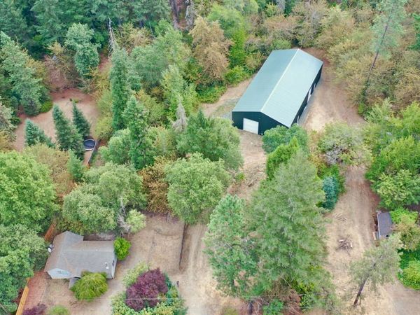 122 Sunny Valley Loop, Wolf Creek, OR 97497