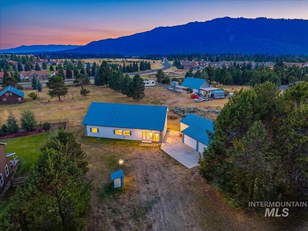 13159 Cameron Dr., Donnelly, ID 83615