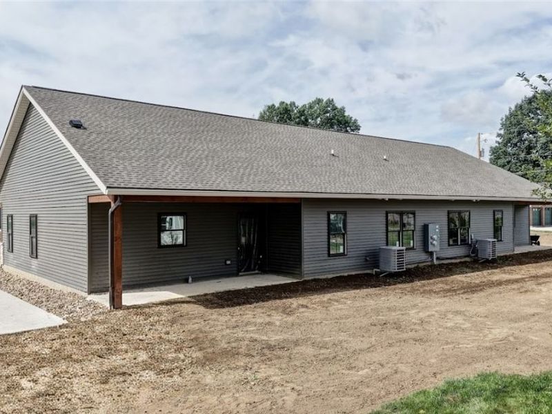 New Philadelphia, OH 44663 Photo 29