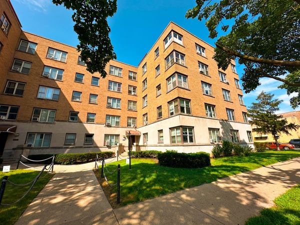 2606 W Balmoral Avenue , Unit 311, Chicago, IL 60625