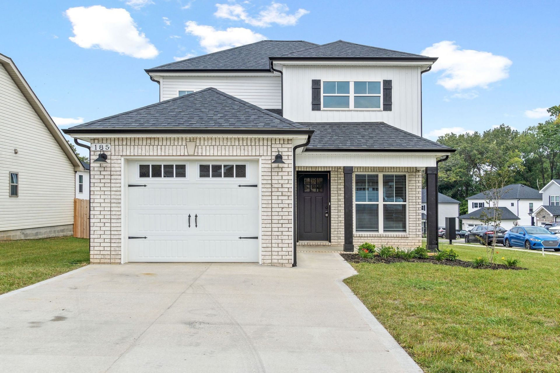 185 Waterwheel Cir, Clarksville, TN 37042 Main Photo
