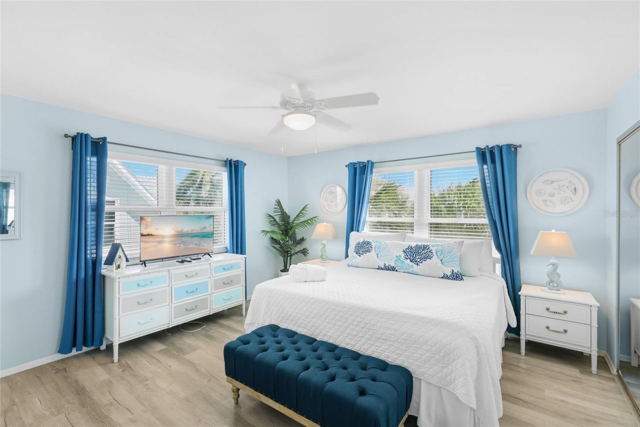6250 Holmes Boulevard, Unit 24, Holmes Beach, FL 34217 Photo