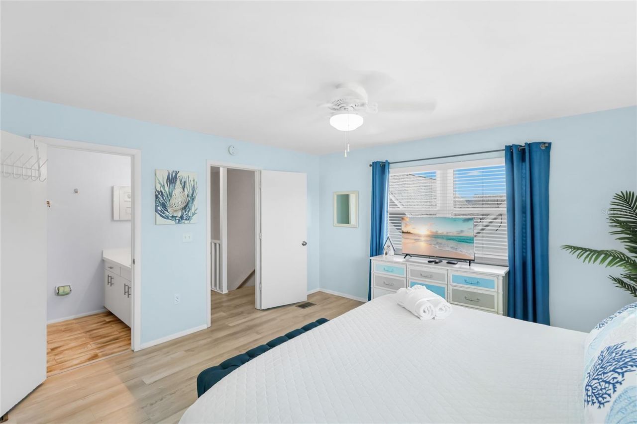 6250 Holmes Boulevard, Unit 24, Holmes Beach, FL 34217 Photo