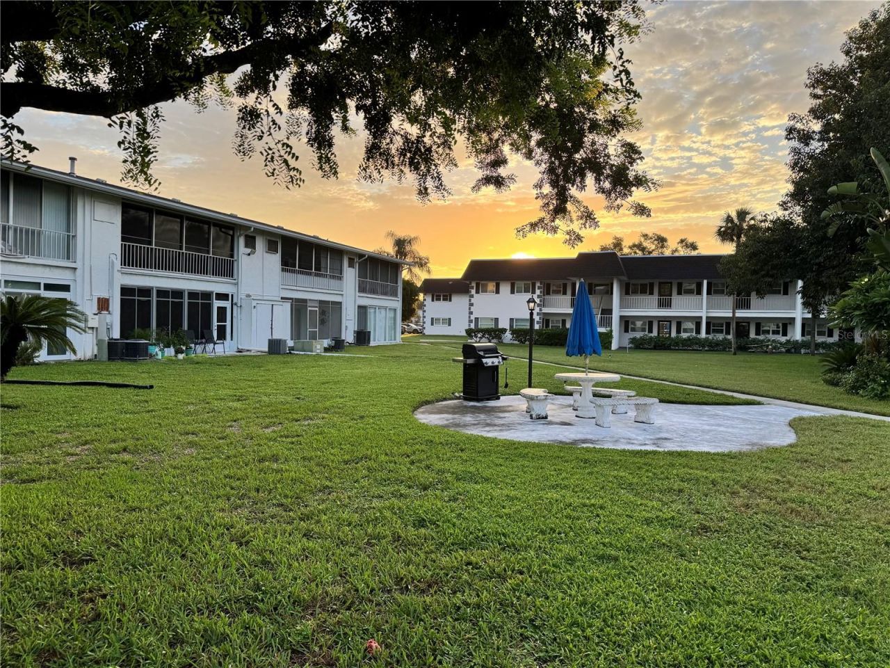 304 46th Avenue Terrace W, Unit 421, Bradenton, FL 34207 Photo