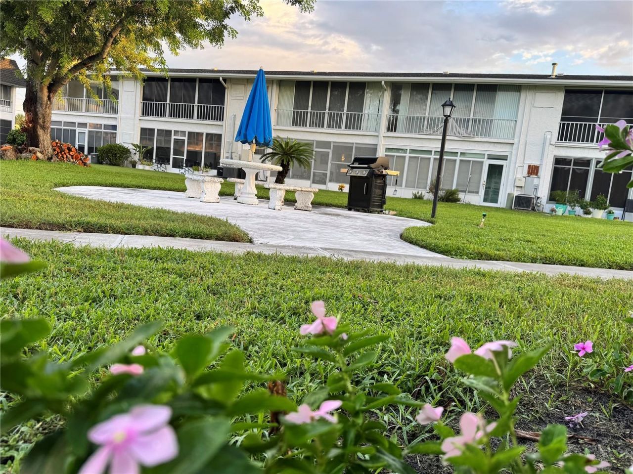 304 46th Avenue Terrace W, Unit 421, Bradenton, FL 34207 Photo