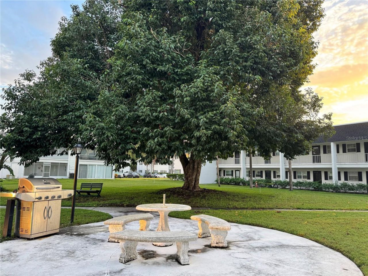 304 46th Avenue Terrace W, Unit 421, Bradenton, FL 34207 Photo