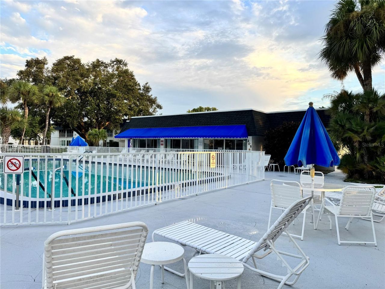 304 46th Avenue Terrace W, Unit 421, Bradenton, FL 34207 Photo