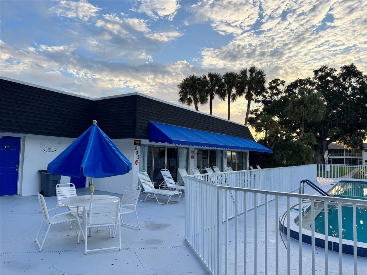 304 46th Avenue Terrace W, Unit 421, Bradenton, FL 34207 Photo