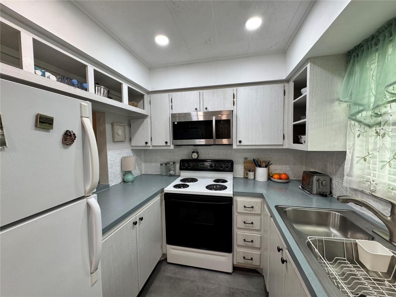 304 46th Avenue Terrace W, Unit 421, Bradenton, FL 34207 Photo