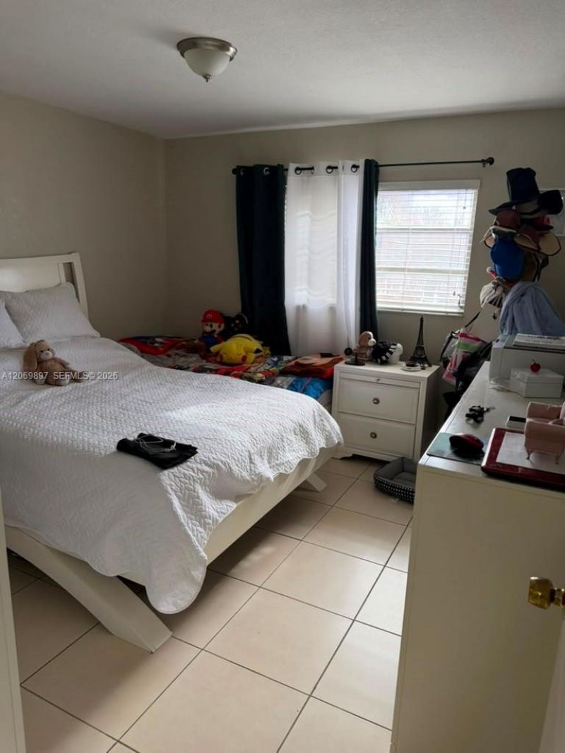 1630 W 46th St , Unit 504C, Hialeah, FL 33012 Photo