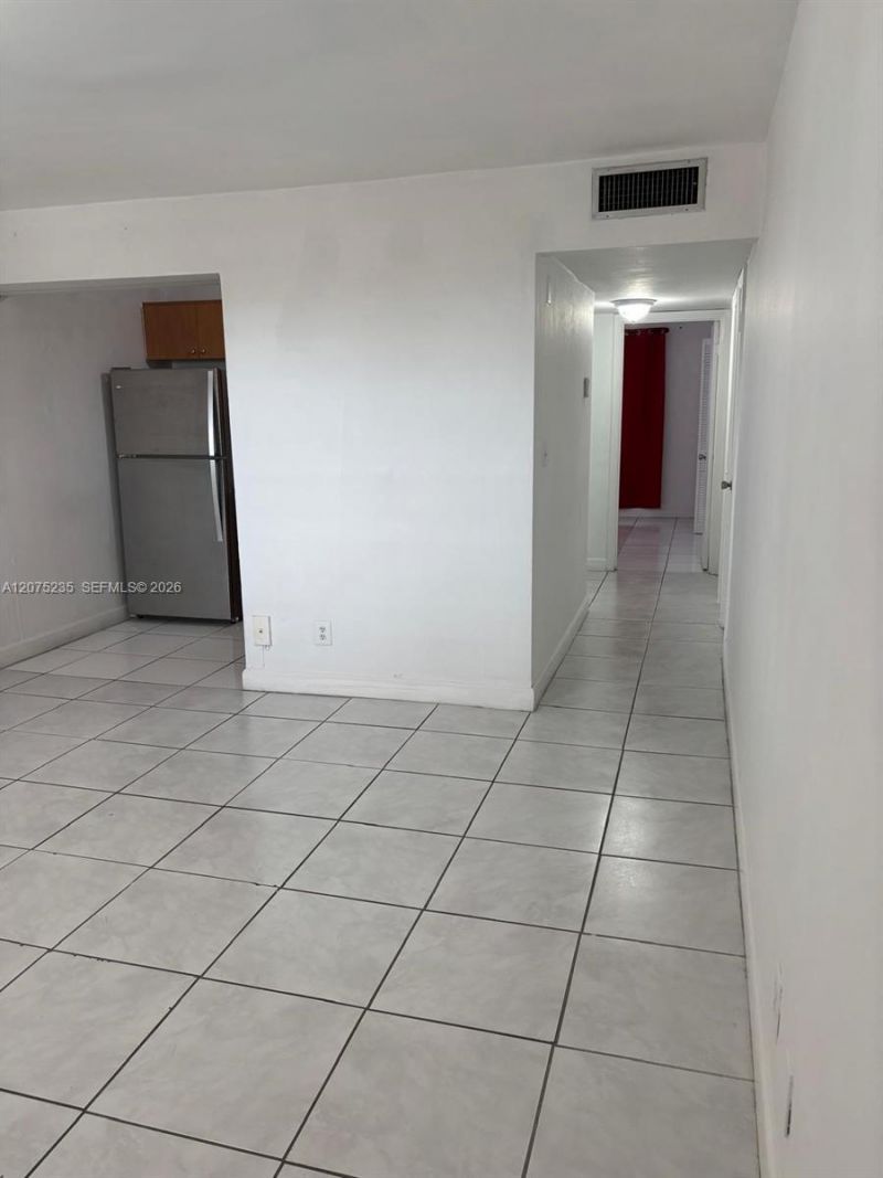 11005 SW 1st St , Unit 302, Sweetwater, FL 33174 Photo