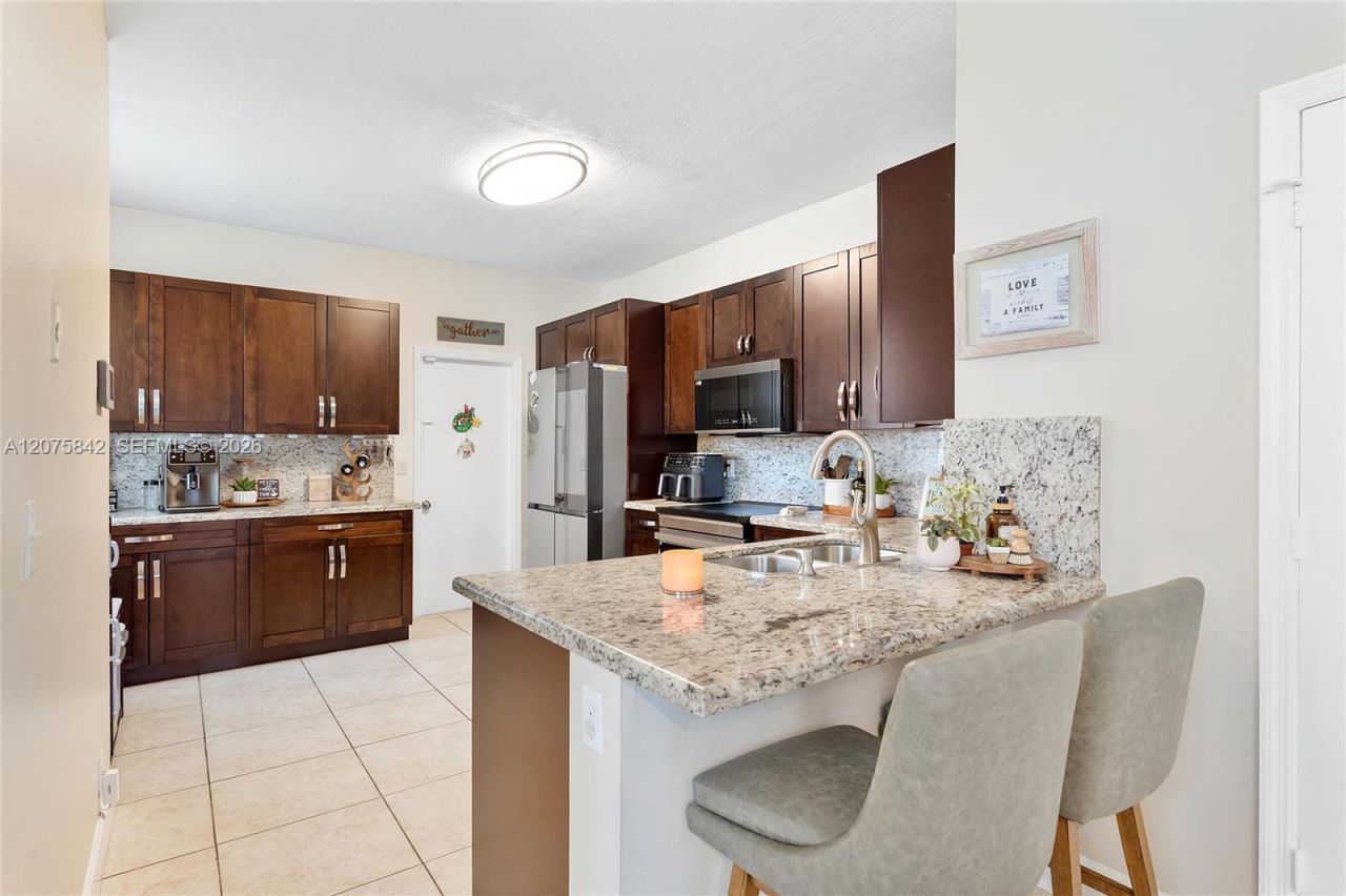 2224 Salerno Cir, Weston, FL 33327 Photo