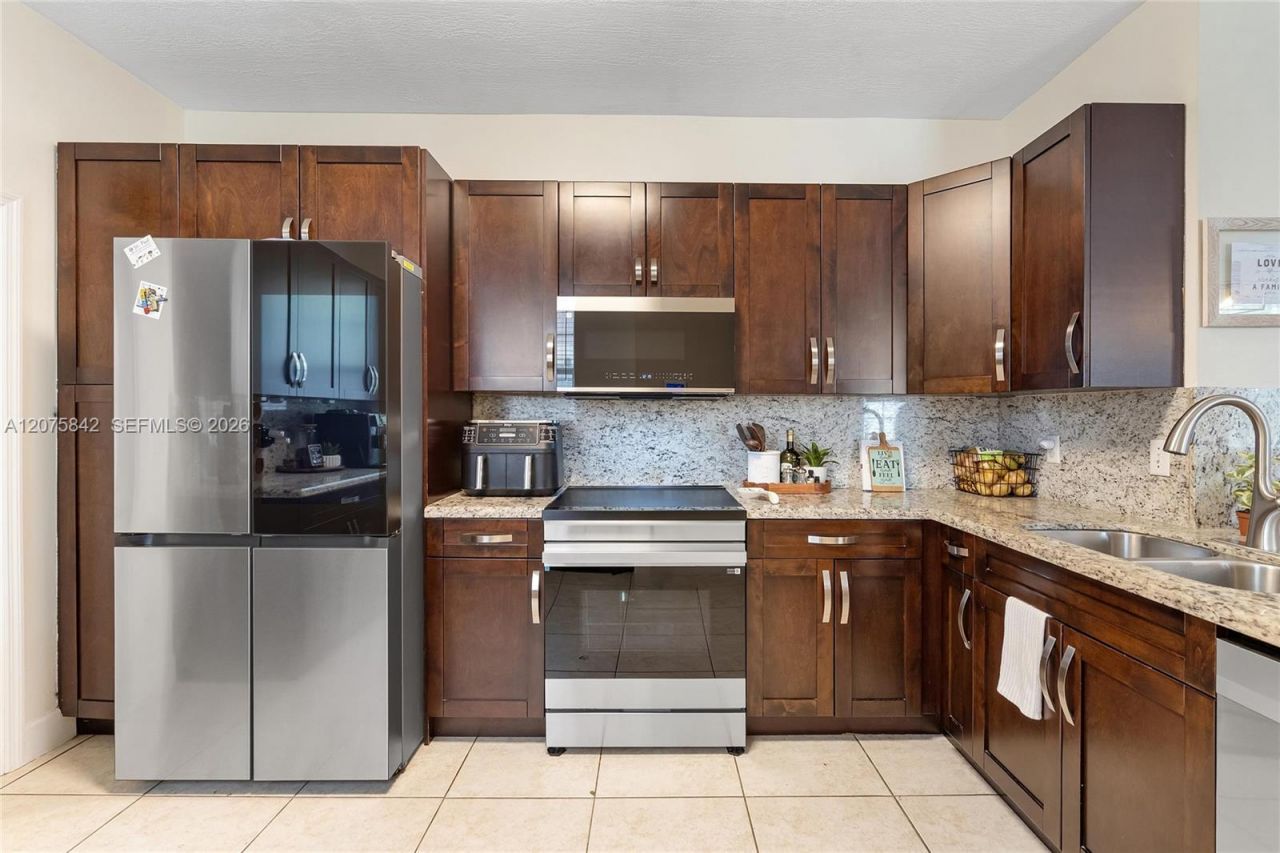 2224 Salerno Cir, Weston, FL 33327 Photo