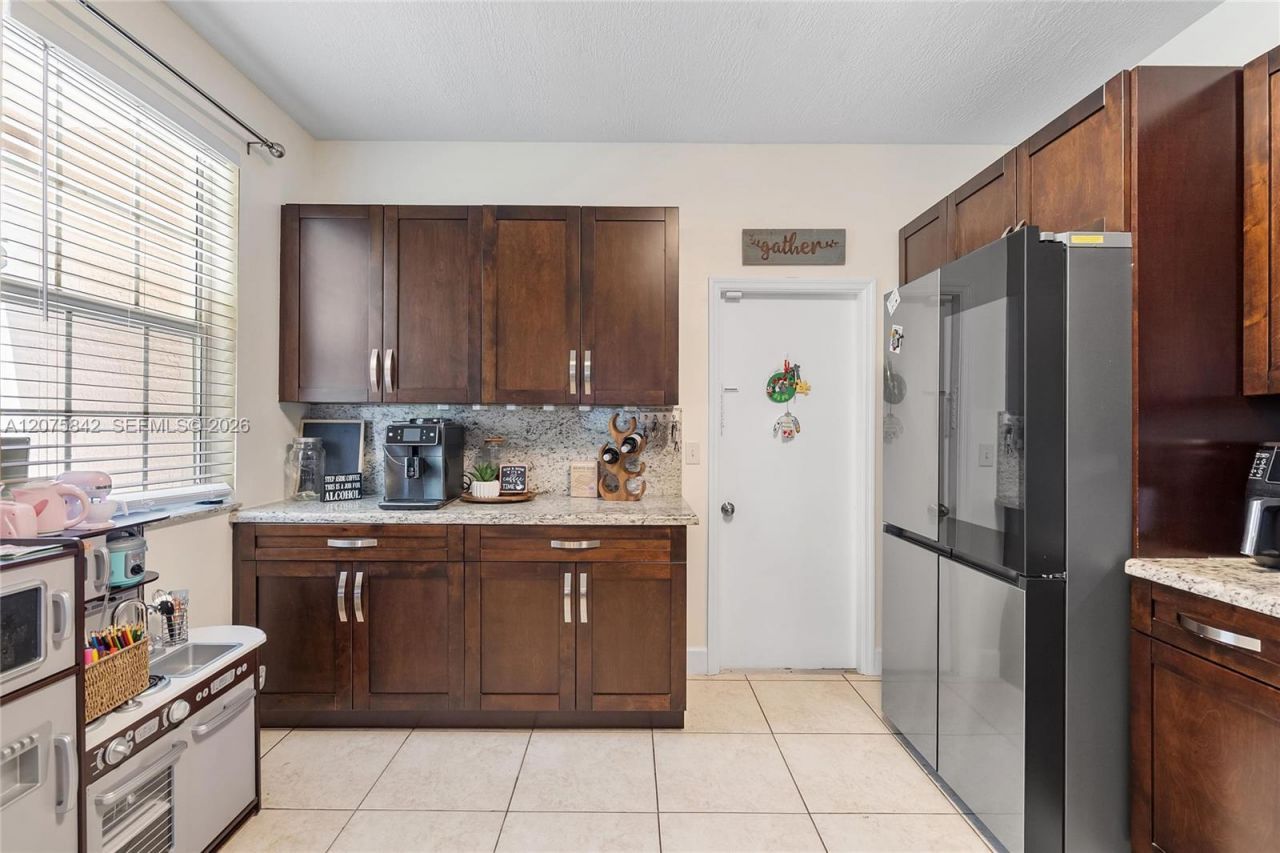 2224 Salerno Cir, Weston, FL 33327 Photo