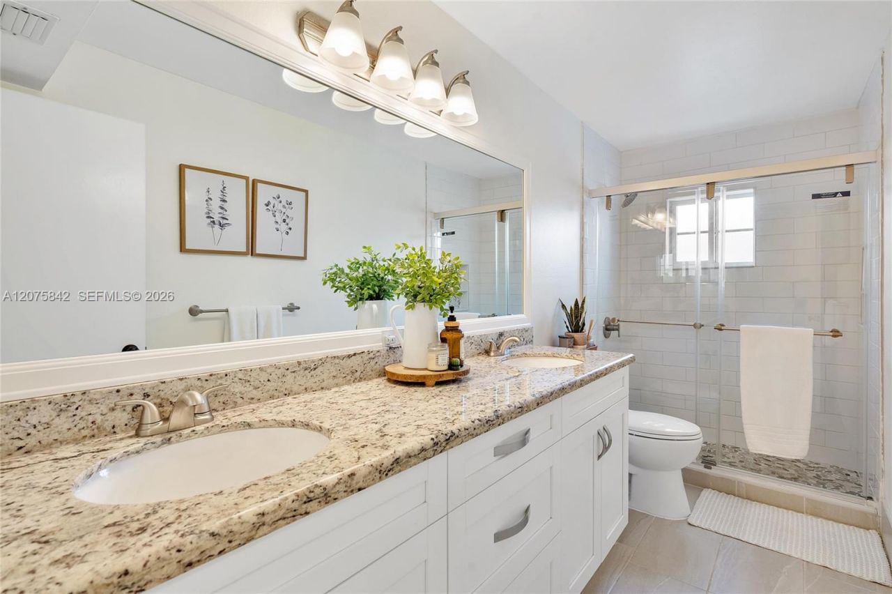 2224 Salerno Cir, Weston, FL 33327 Photo