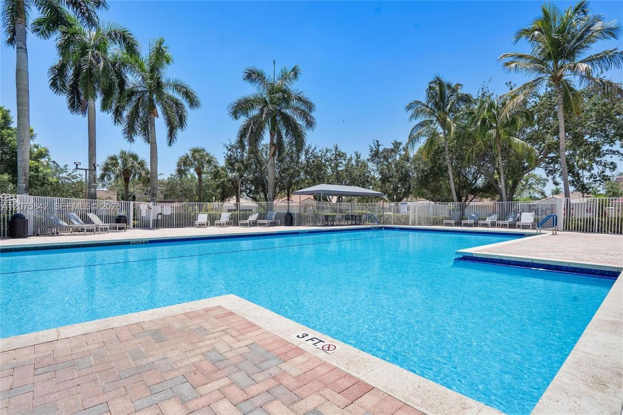 2224 Salerno Cir, Weston, FL 33327 Photo
