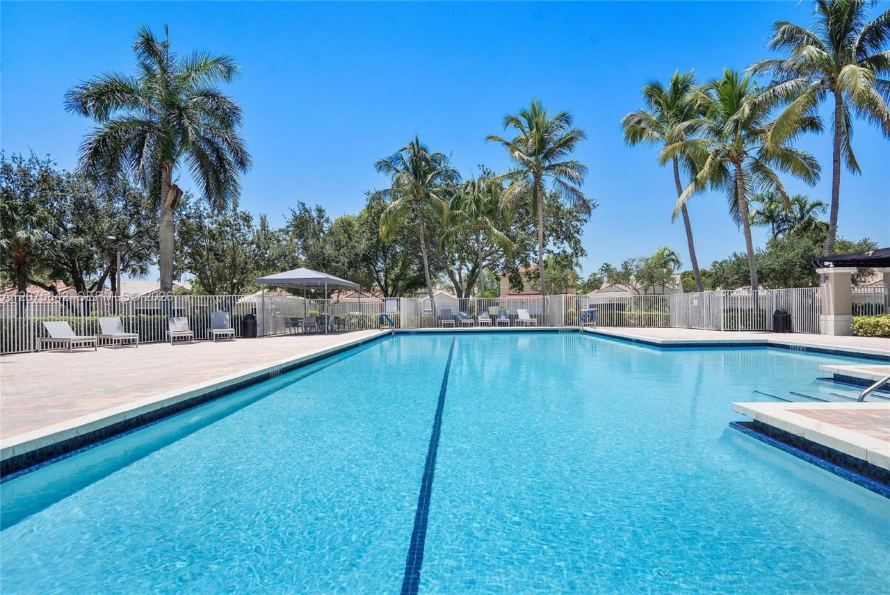 2224 Salerno Cir, Weston, FL 33327 Photo