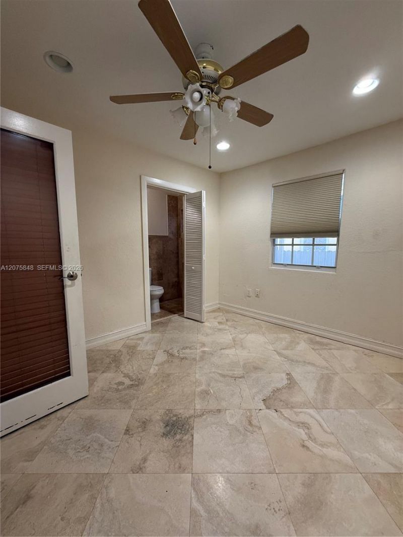 3889 NW 5th St, Miami, FL 33126 Photo