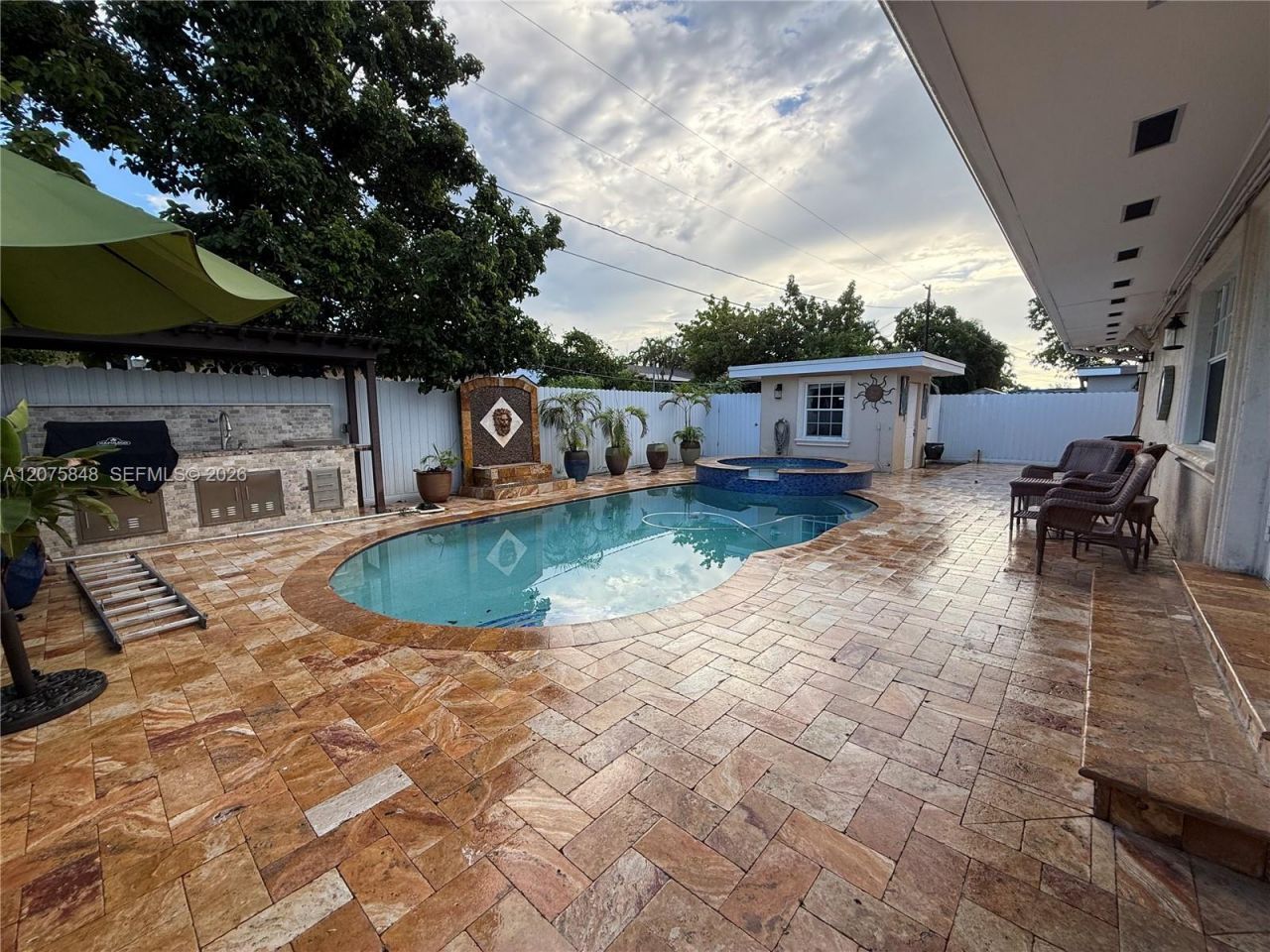 3889 NW 5th St, Miami, FL 33126 Photo