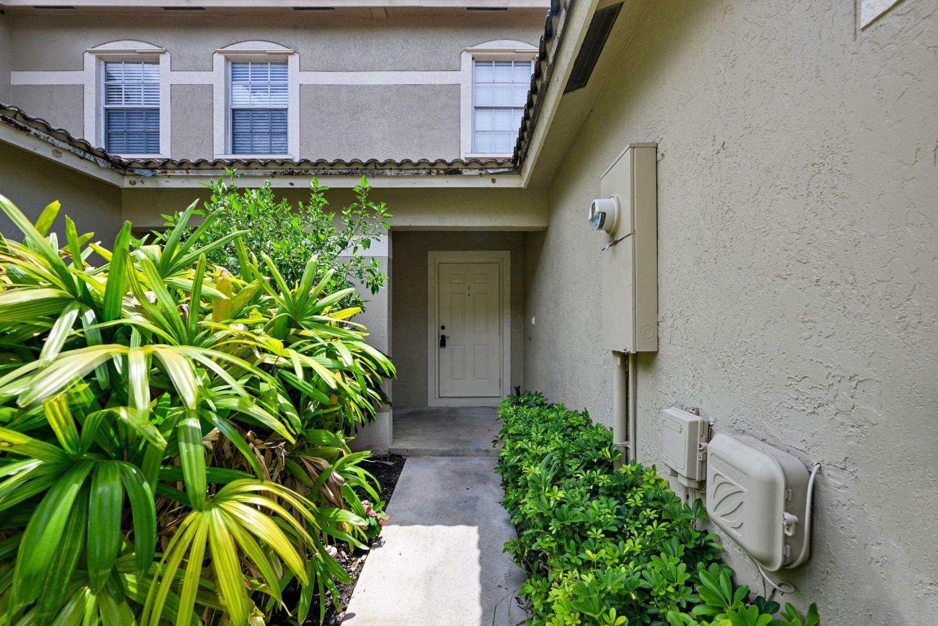 8658 S Southgate Shores Circle, Tamarac, FL 33321 Photo