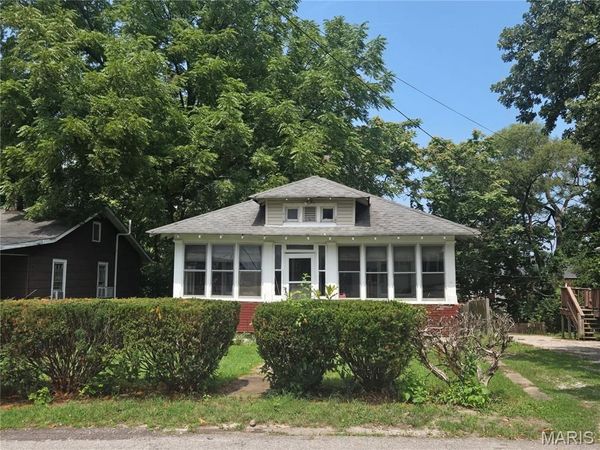 3328 Oakland Avenue , Alton, IL 62002