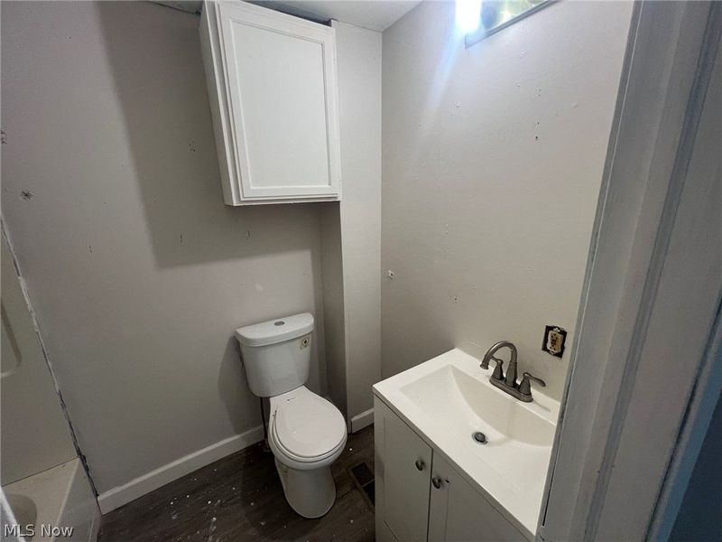 212 Pauline Avenue, Akron, OH 44312 Photo 9