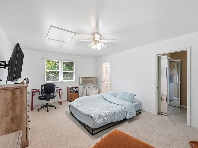 933 E David Road, Kettering, OH 45429 Photo 18