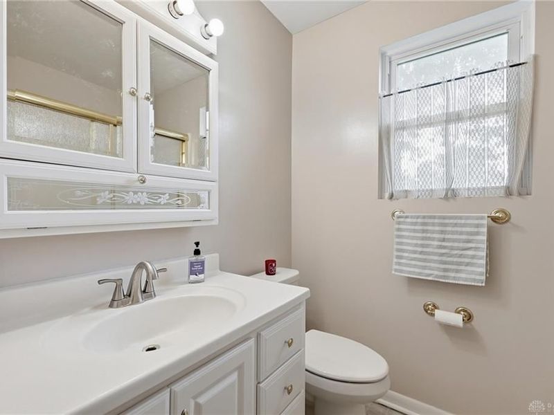 933 E David Road, Kettering, OH 45429 Photo 20