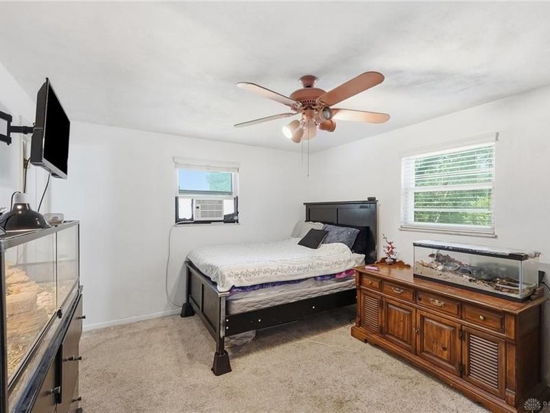 933 E David Road, Kettering, OH 45429 Photo 22