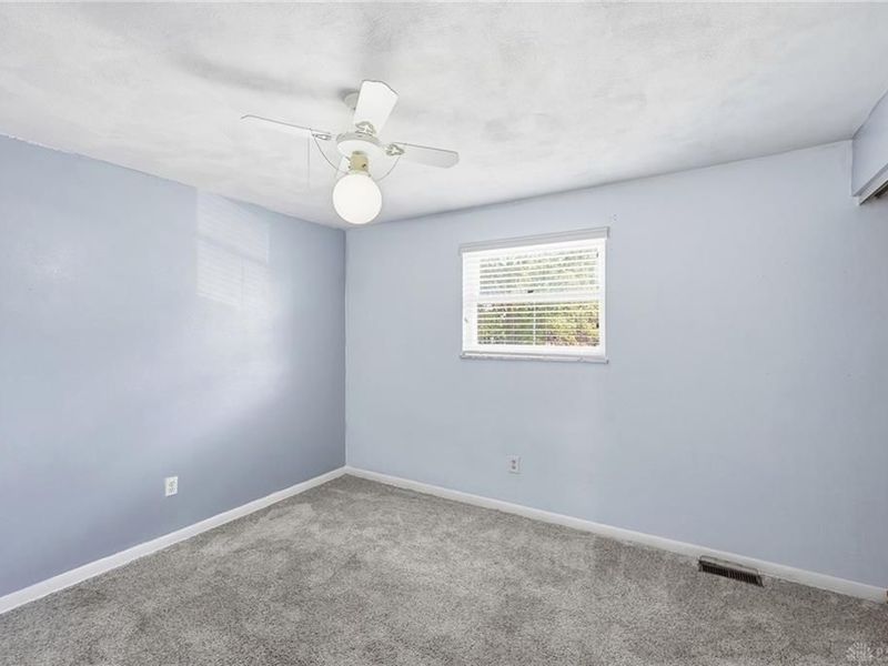 933 E David Road, Kettering, OH 45429 Photo 28