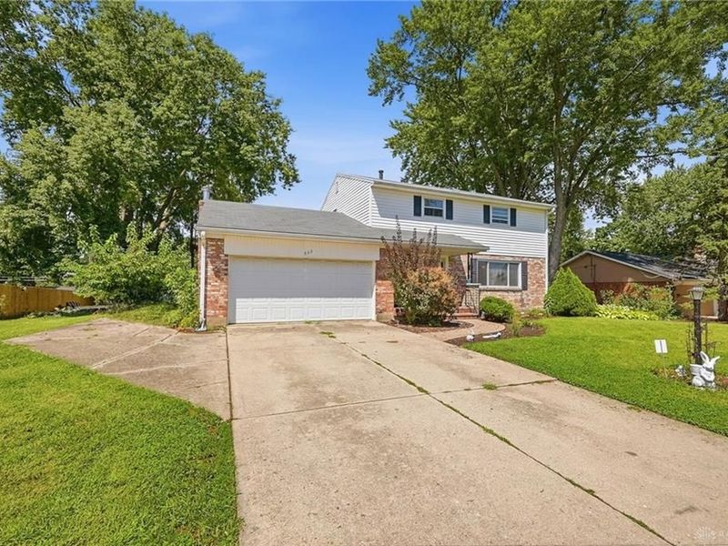 933 E David Road, Kettering, OH 45429 Photo 3