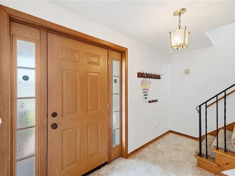 933 E David Road, Kettering, OH 45429 Photo 5