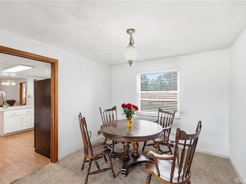 933 E David Road, Kettering, OH 45429 Photo 8