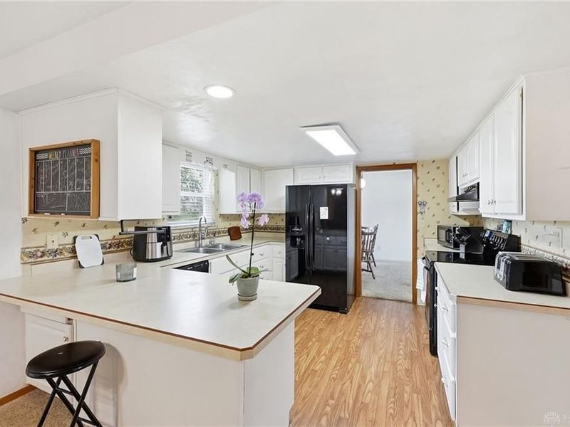 933 E David Road, Kettering, OH 45429 Photo 9