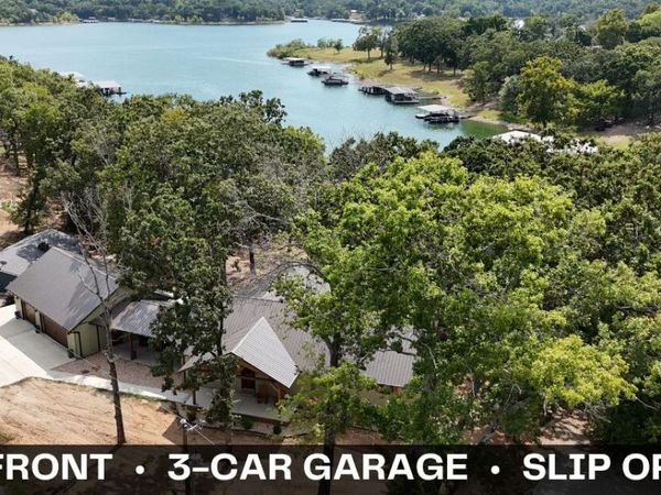 303 Bayshore Street , Shell Knob, MO 65747