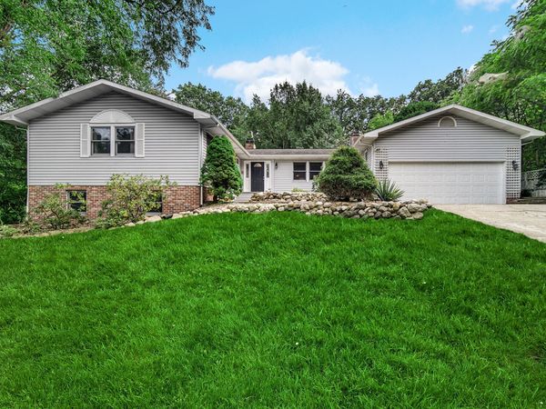 5588 W 300 N , La Porte, IN 46350