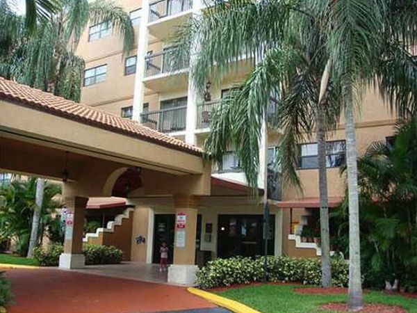 701 NW 19TH Street, Unit 408, Fort Lauderdale, FL 33311