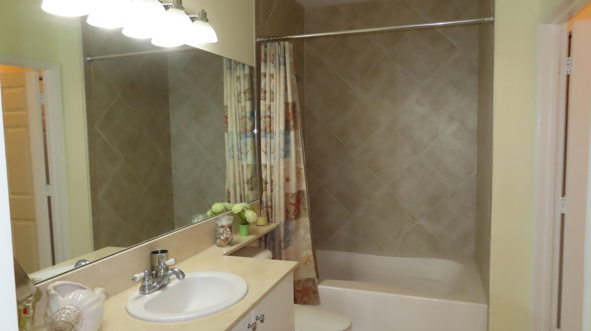 806 E Windward Way, Unit 604, Lantana, FL 33462 Photo