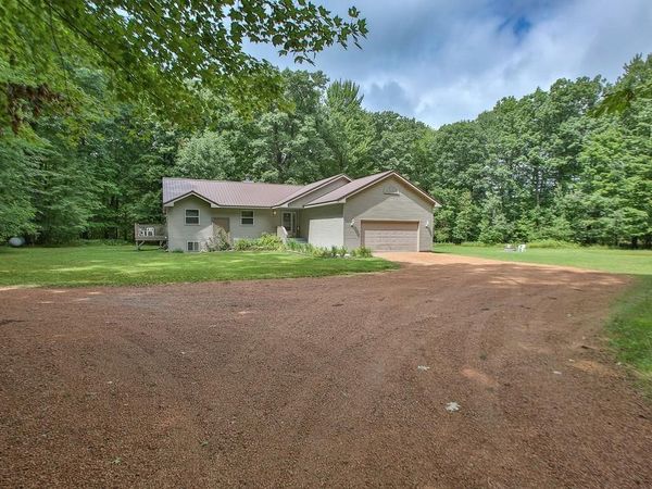 1073 OAK ROAD, Kronenwetter, WI 54455