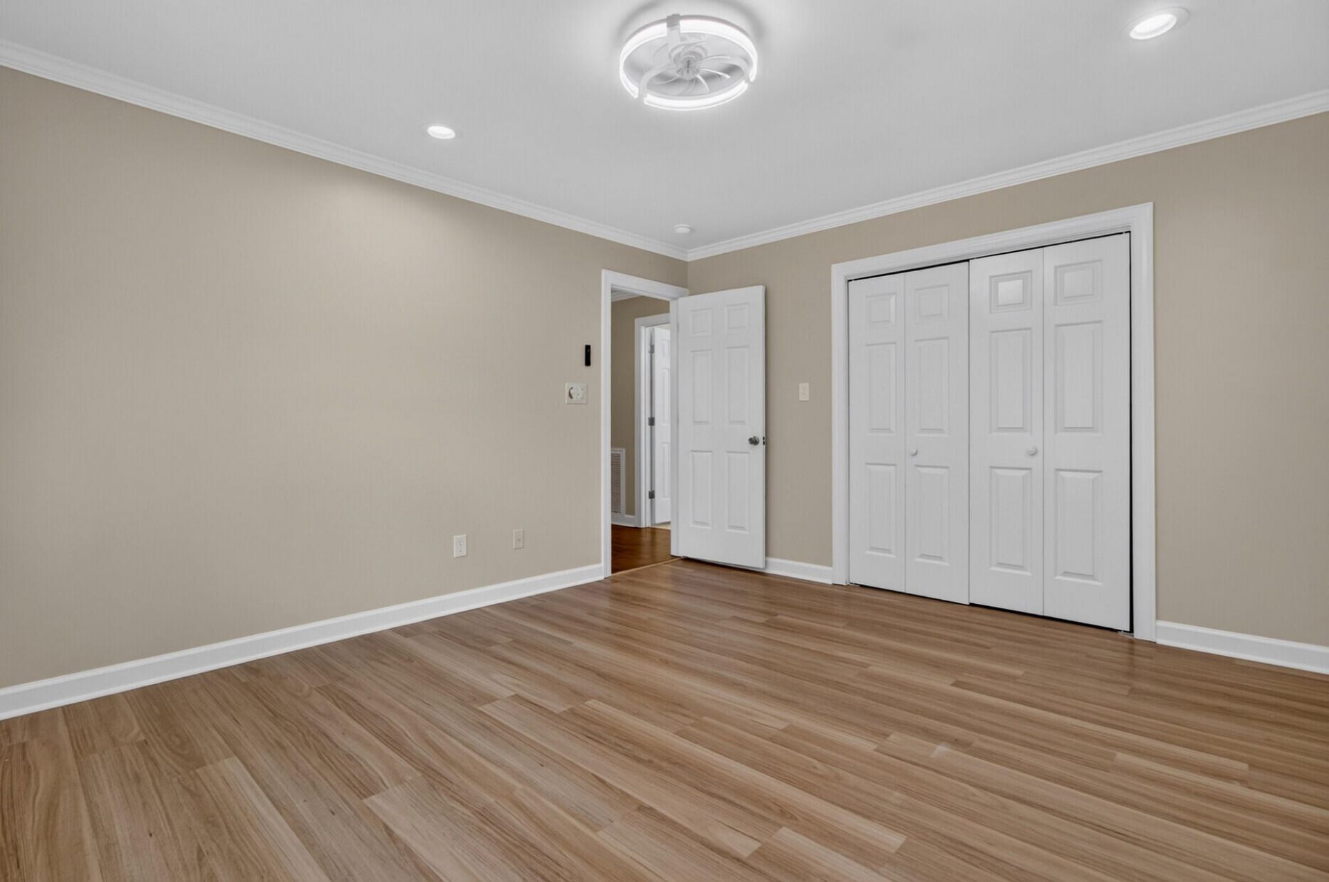 103 Old Postern Road Photo 35