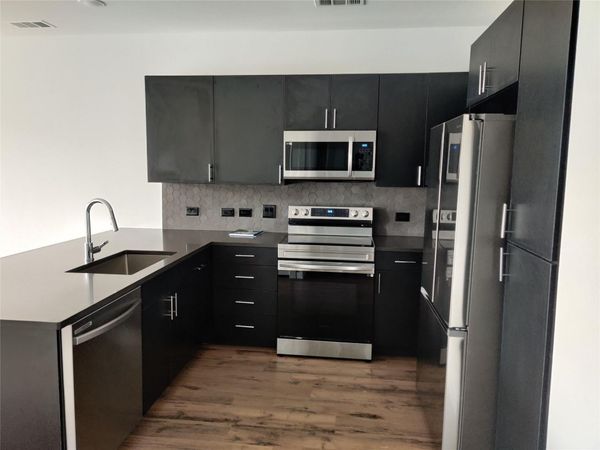 4801 Springdale RD, Unit 1102, Austin, TX 78723