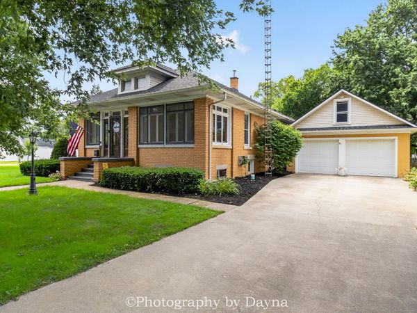 503 N Market Street , Momence, IL 60954