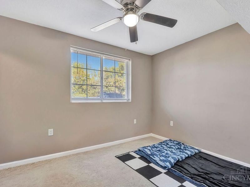 5970 Colerain Avenue, Unit 1, Green Township, OH 45239 Photo 11