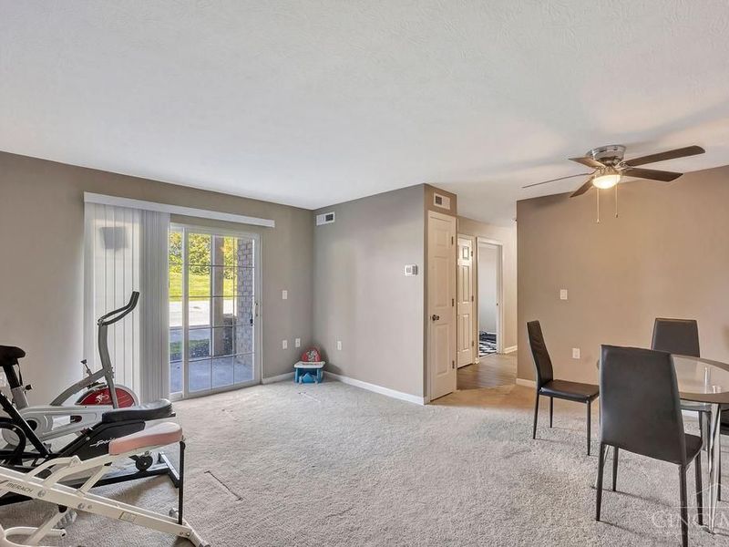 5970 Colerain Avenue, Unit 1, Green Township, OH 45239 Photo 3